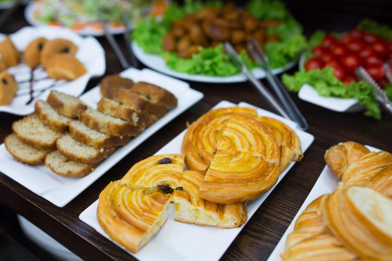 Golden Sail 4* Hanoi