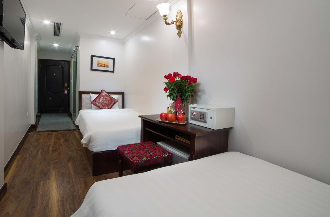 Hotel Golden Sail & 4*
